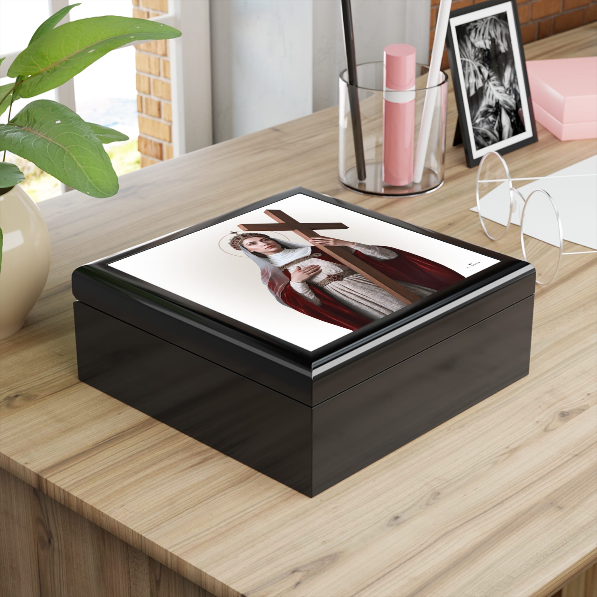St. Helena Keepsake Box Copyright VENXARA