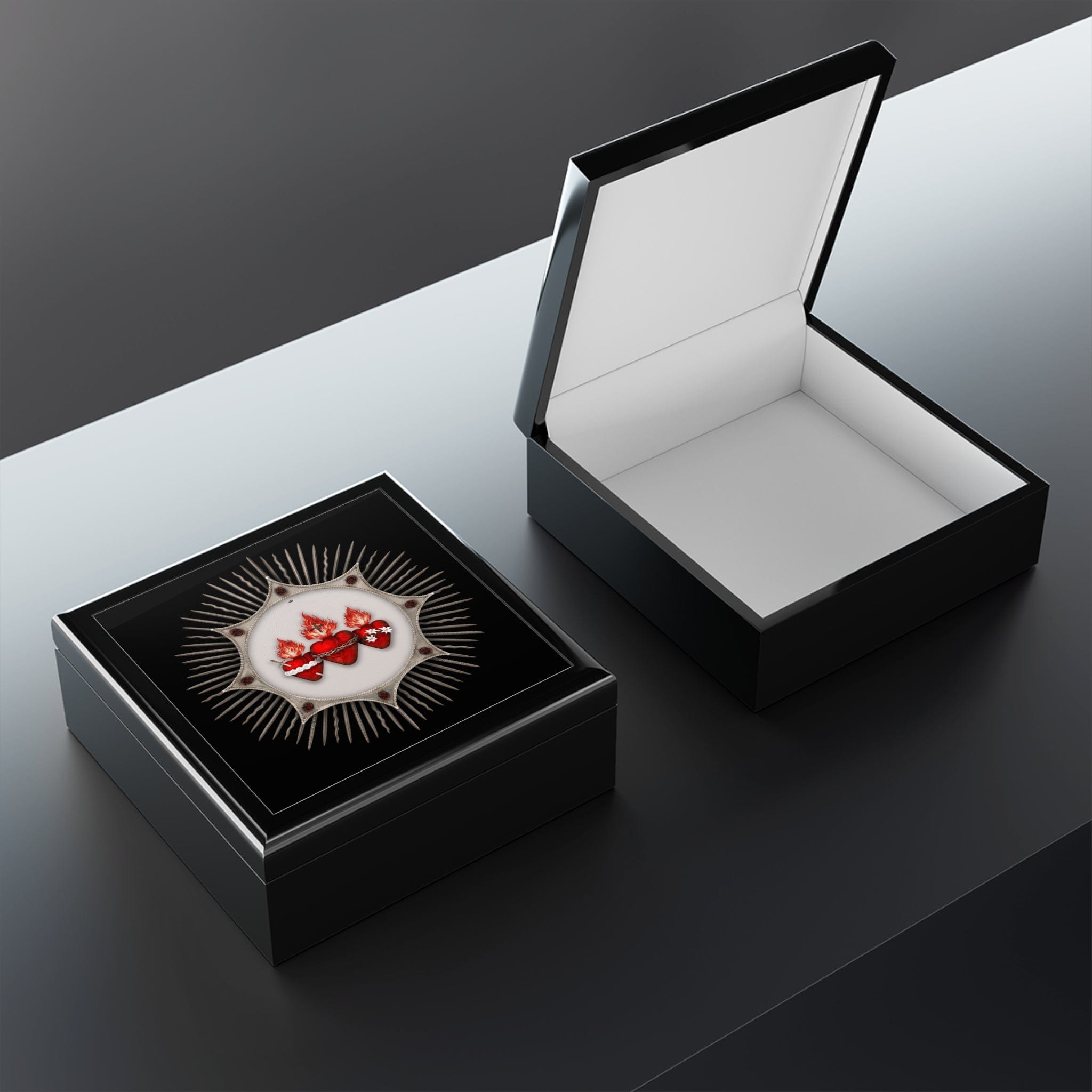 Holy Family Hearts Keepsake Box (Radiant Diadem) Copyright VENXARA