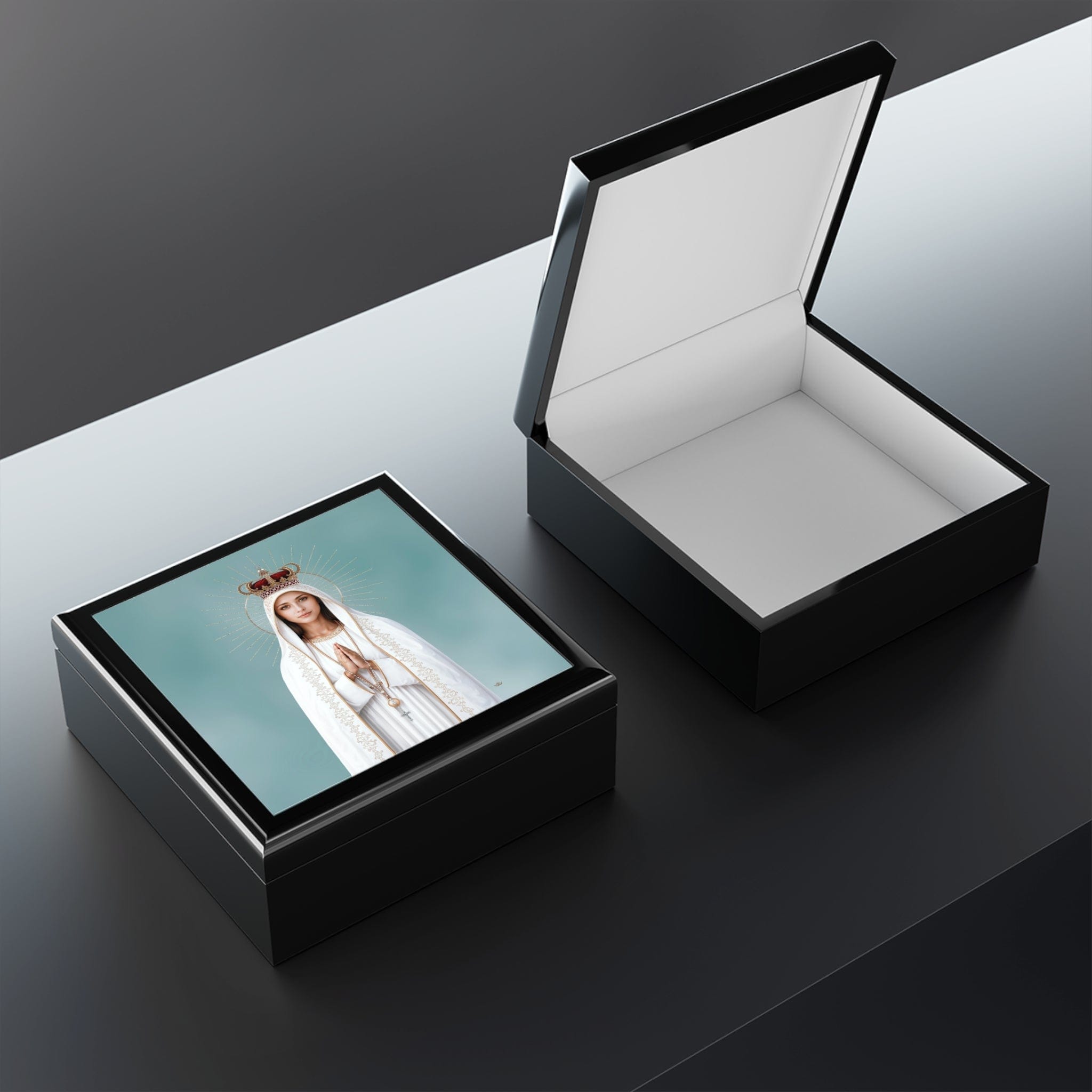 Our Lady of Fatima Keepsake Box Copyright VENXARA