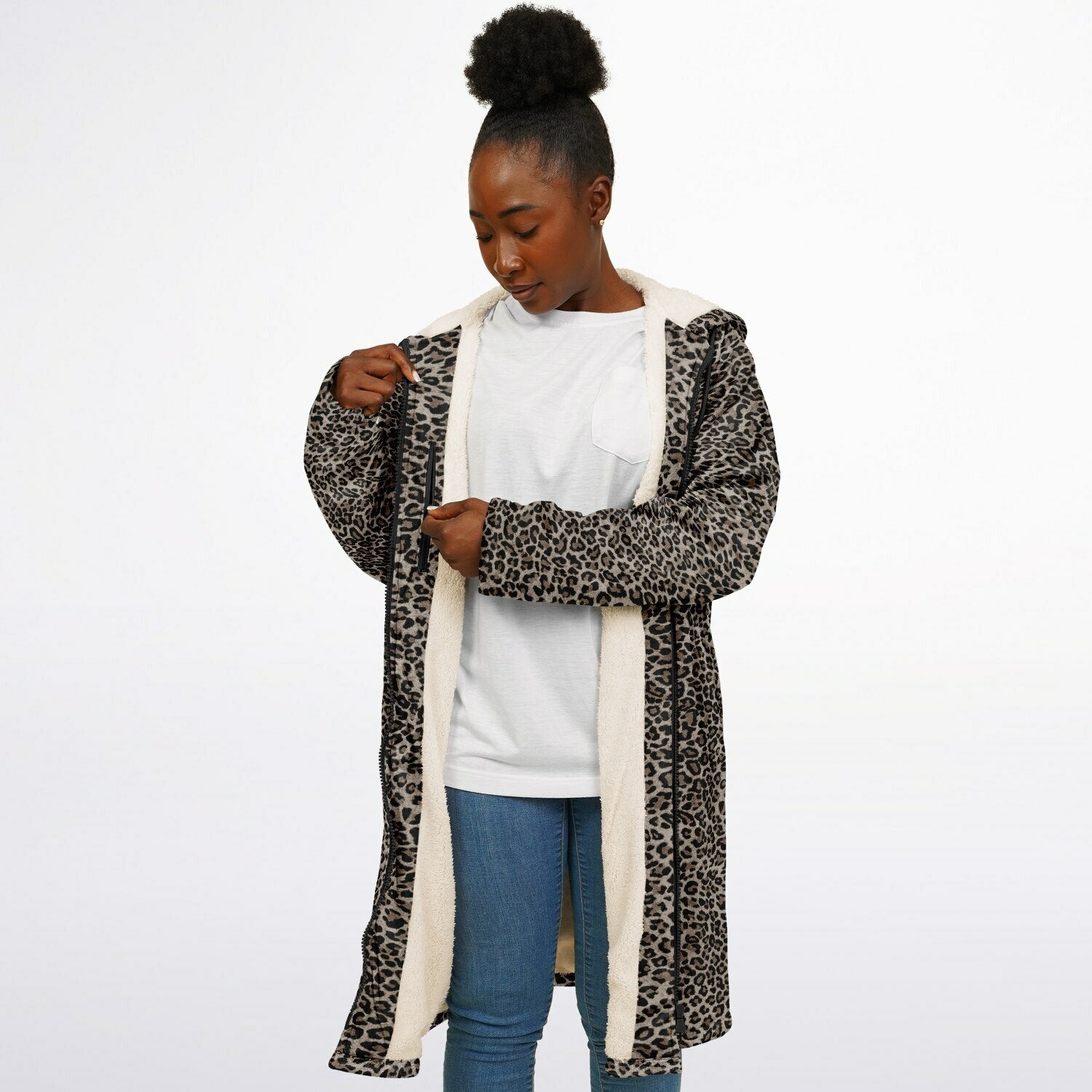 St. Gemma Galgani Zipper Microfleece Cloak (Bold Leopard) - VENXARA®
