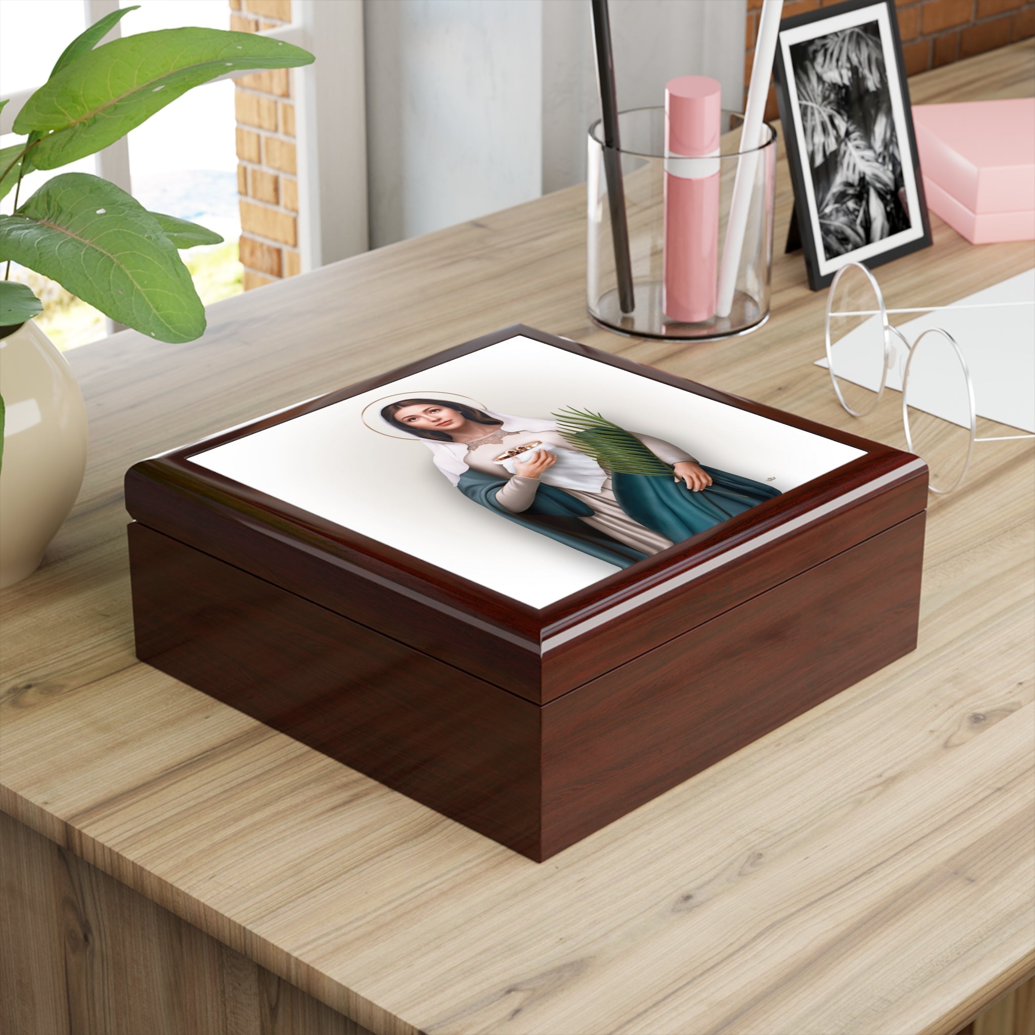 St. Lucy Keepsake Box - VENXARA®