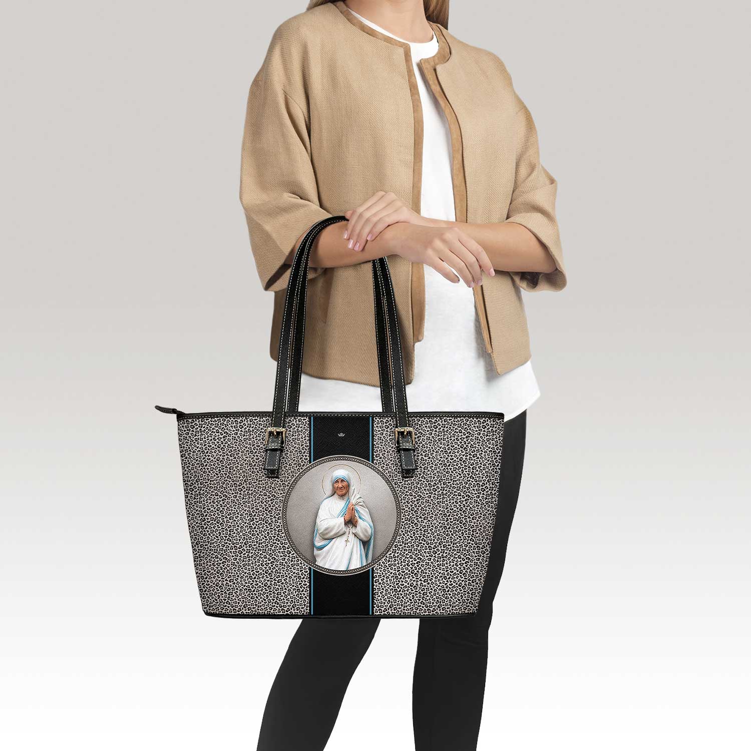 St. Mother Teresa Medallion Tote Bag (Leopard) - VENXARA®