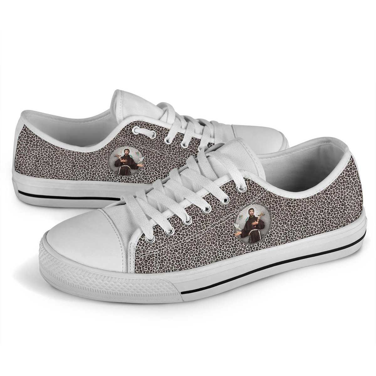 St. Francis of Assisi Women's Canvas Low Top Shoes (Leopard)