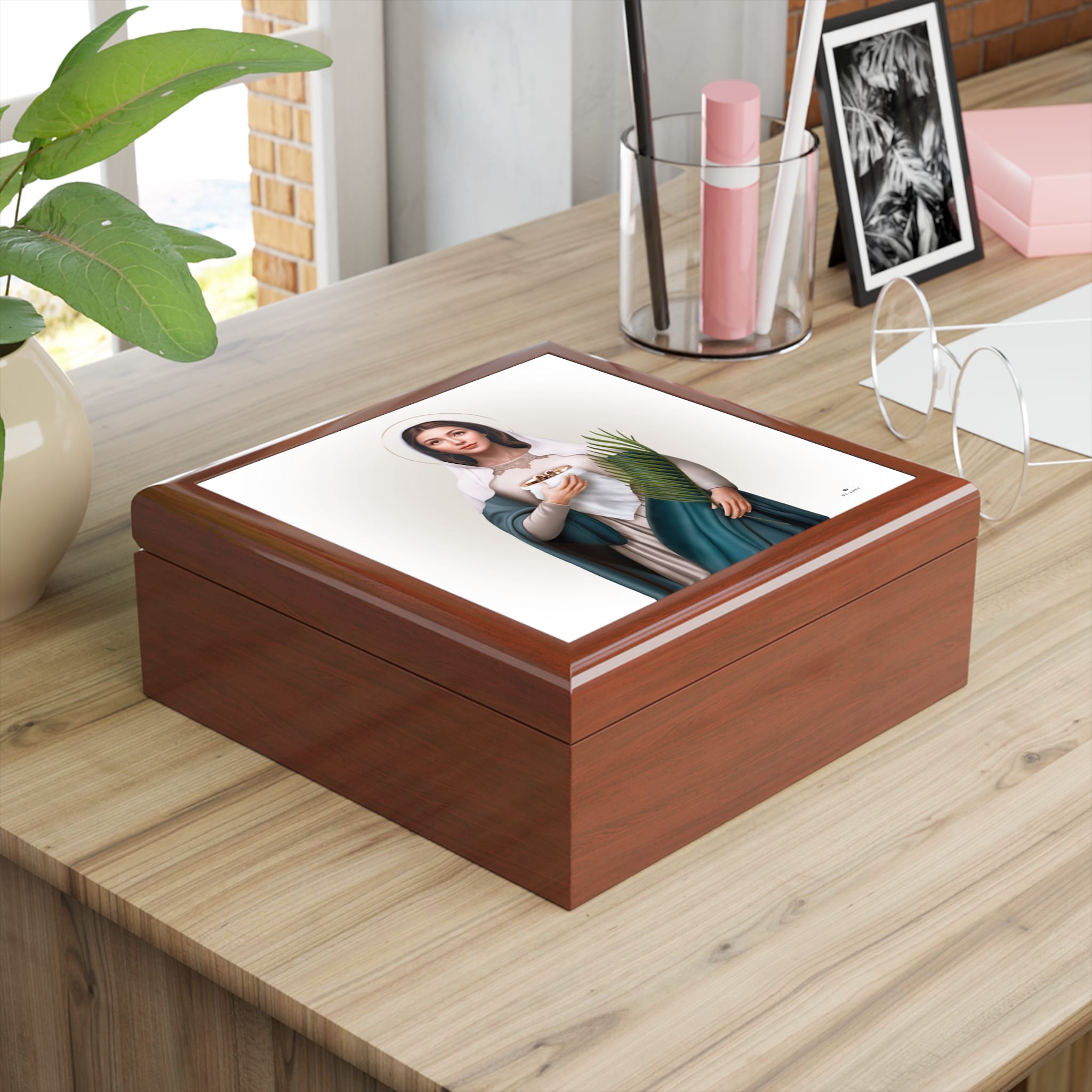 St. Lucy Keepsake Box Copyright VENXARA