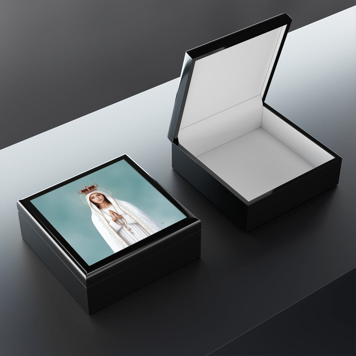 Our Lady of Fatima Keepsake Box Copyright VENXARA