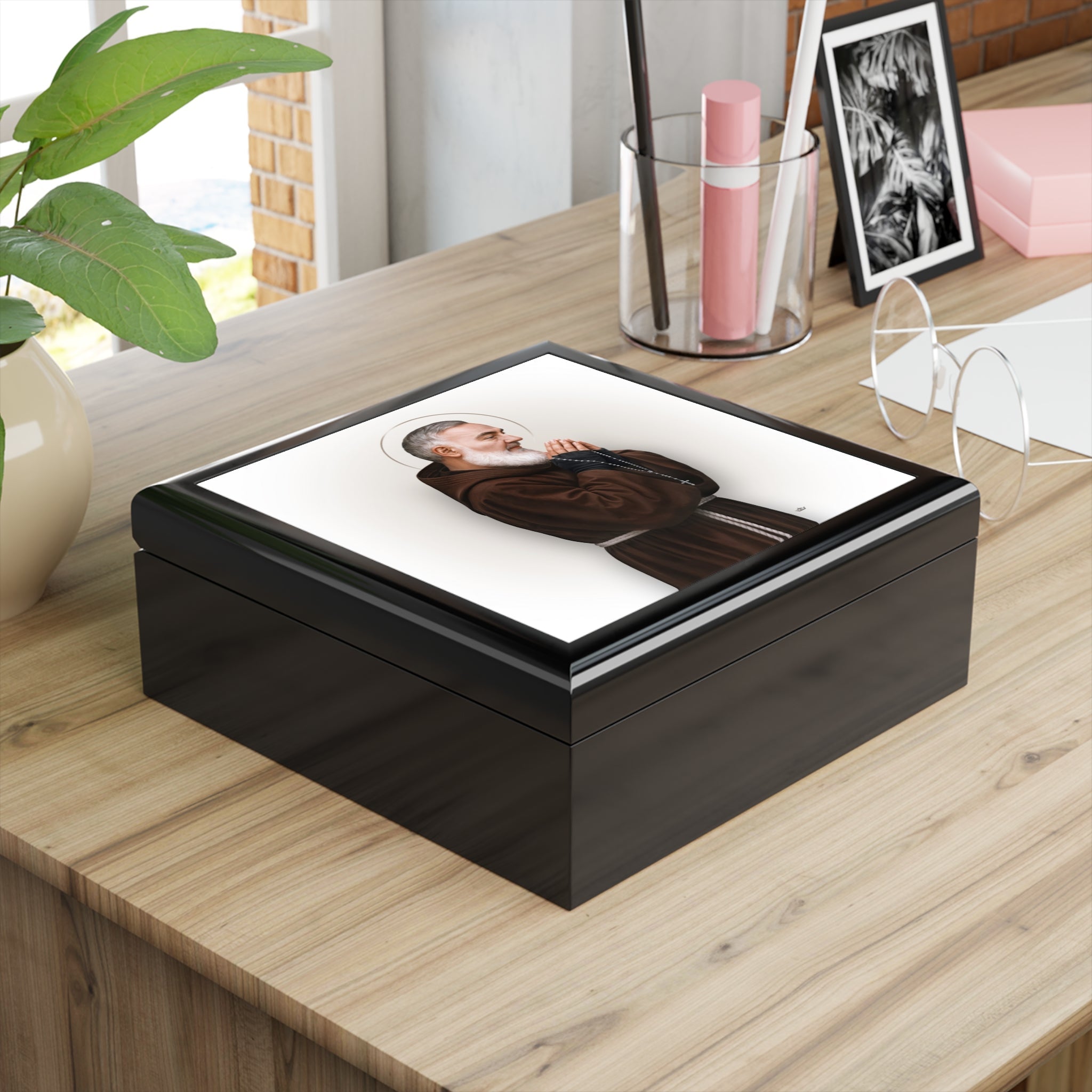 St. Padre Pio Keepsake Box - Venxara