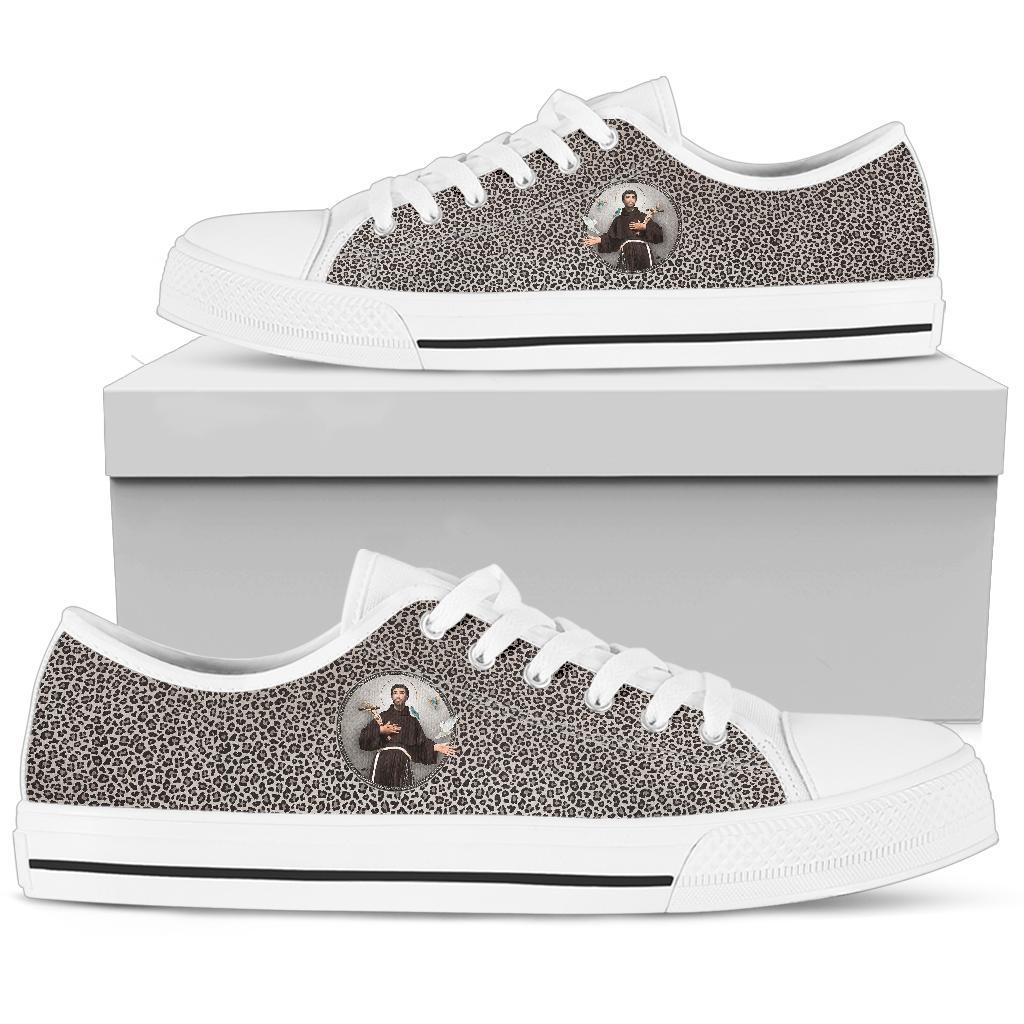 St. Francis of Assisi Women's Canvas Low Top Shoes (Leopard)